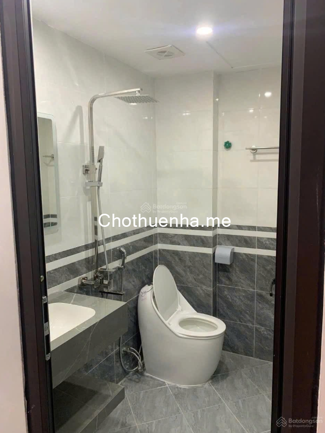 CHO THUÊ NHÀ RIÊNG KIM MÃ – BA ĐÌNH 30–32M² × 5 TẦNG 4PN 5WC 17 TRIỆU/THÁNG
