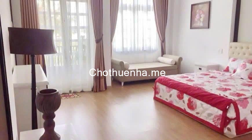 Cho thuê nhà đường D4 KDC Phú Mỹ Quận 7 dt 5x18m, 3 lầu