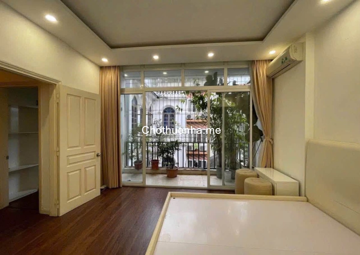 CHO THUÊ NHÀ MP ĐÊ LA THÀNH – ĐỐNG ĐA 50M² × 4 TẦNG 4PN 3WC 18 TRIỆU/THÁNG