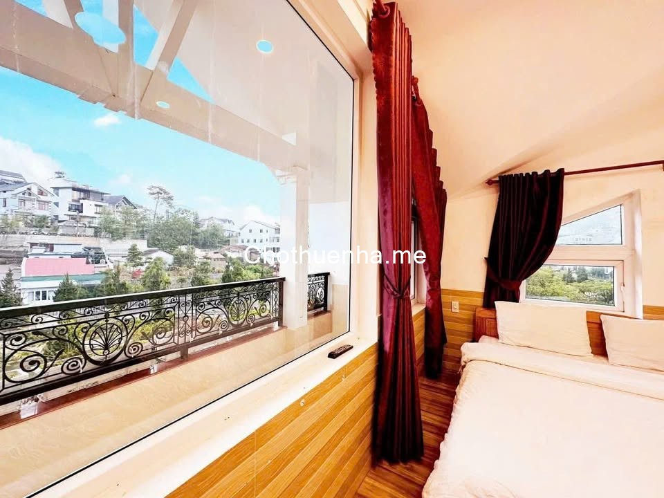 Cần sang nhượng khách sạn mặt tiền đường Hoàng Văn Thụ giá 35 triệu tại Đà Lạt Lâm Đồng