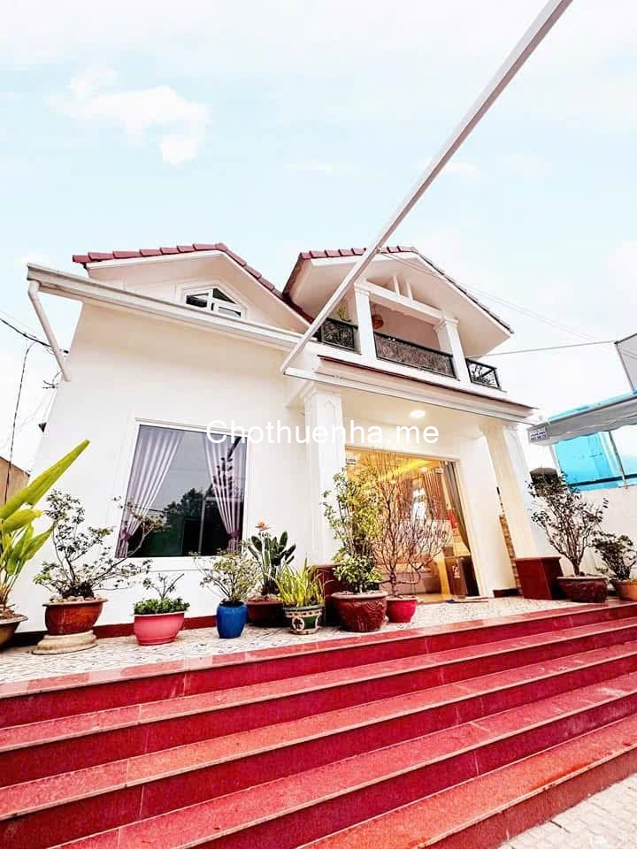 Cần sang nhượng khách sạn mặt tiền đường Hoàng Văn Thụ giá 35 triệu tại Đà Lạt Lâm Đồng