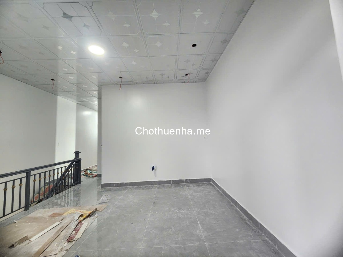 Cho thuê nhà mới xây 4 phòng ngủ giá 6 triệu tại phường 7 Đà Lạt Lâm Đồng