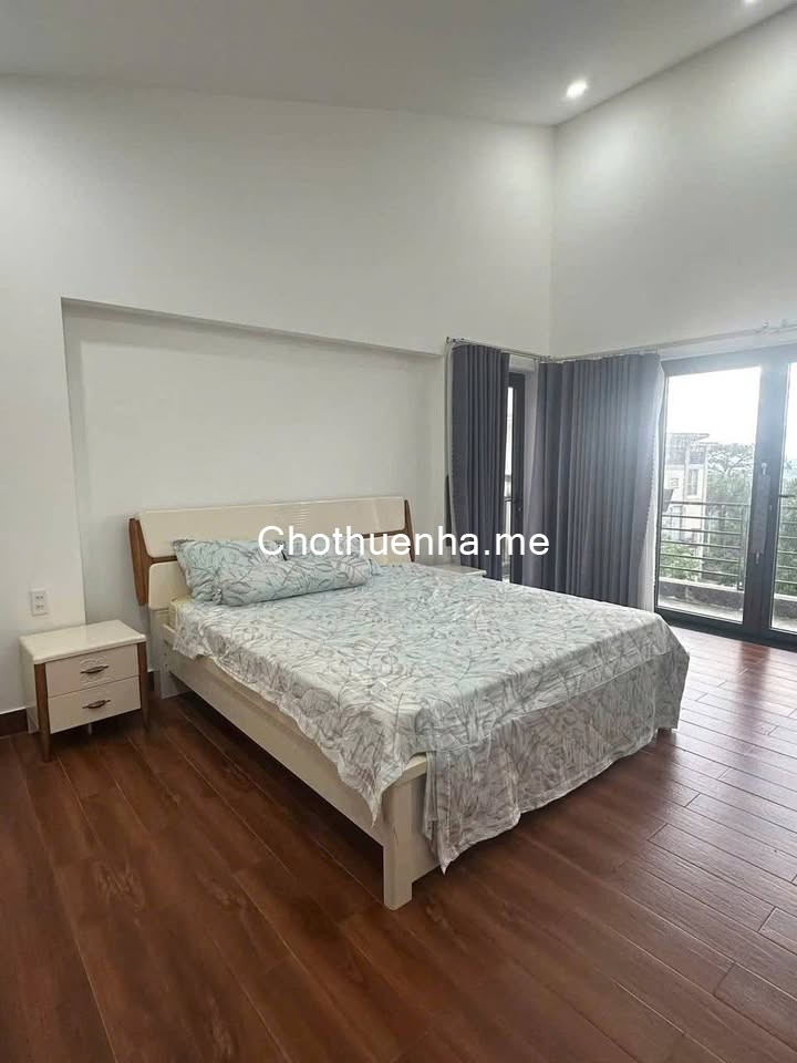 Cho thuê villa sân vườn đầy đue nội thất giá 30 triệu khu du lịch Nam Hồ Đà Lạt Lâm Đồng