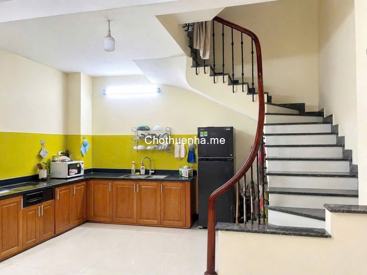 CHO THUÊ NHÀ NGUYÊN CĂN HỒNG TIẾN ĐƯỜNG THÔNG Ô TÔ NHÀ MỚI FULL NT 10TR/THÁNG