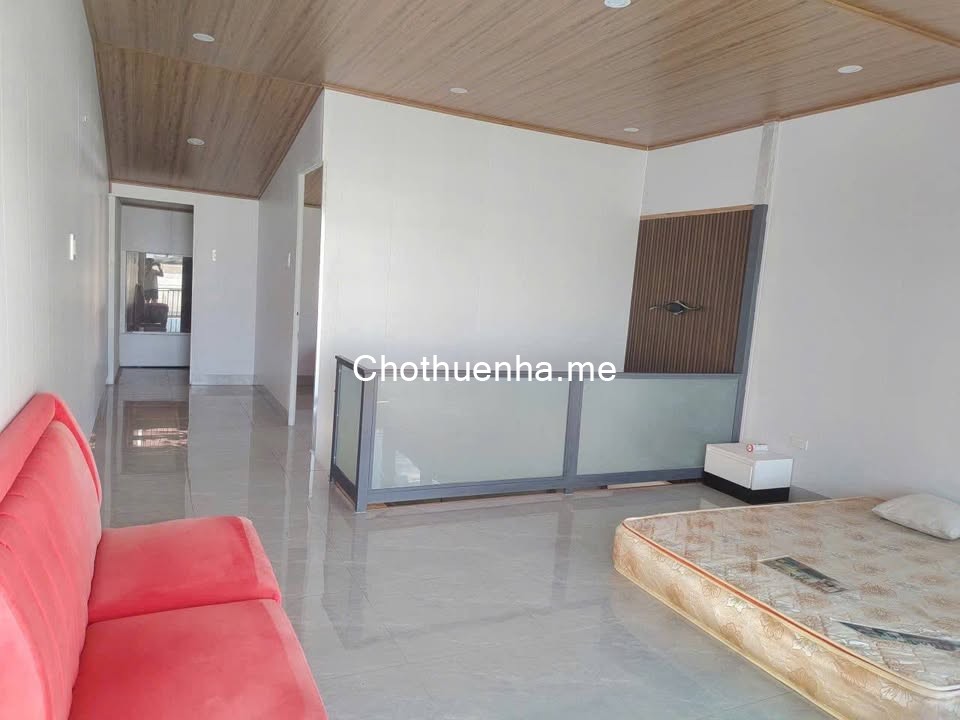 Cho thuê nhà nguyên căn 2 phòng ngủ có kho lớn giá 7 triệu tại đường Công Chúa Ngọc Hân Đà Lạt Lâm