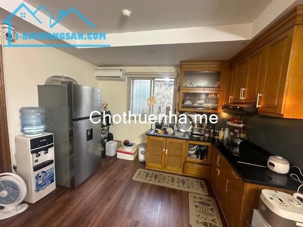 Cho thuê nhà Nguyên căn Ngọc Lâm 35m2 4 tầng 5 PN 8tr/tháng