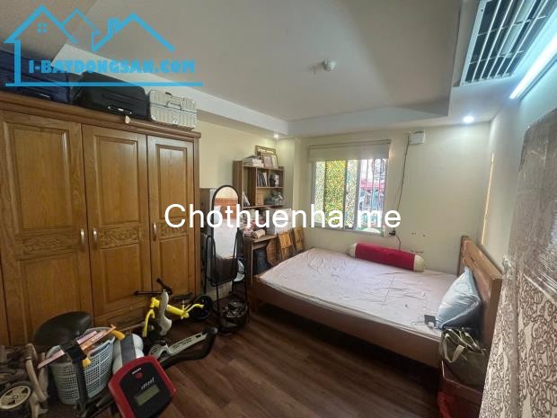 Cho thuê nhà Nguyên căn Ngọc Lâm 35m2 4 tầng 5 PN 8tr/tháng
